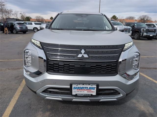2024 Mitsubishi Outlander Vehicle Photo in AURORA, CO 80012-4011