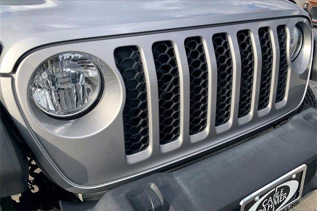 2020 Jeep Gladiator Vehicle Photo in INDEPENDENCE, MO 64055-1377