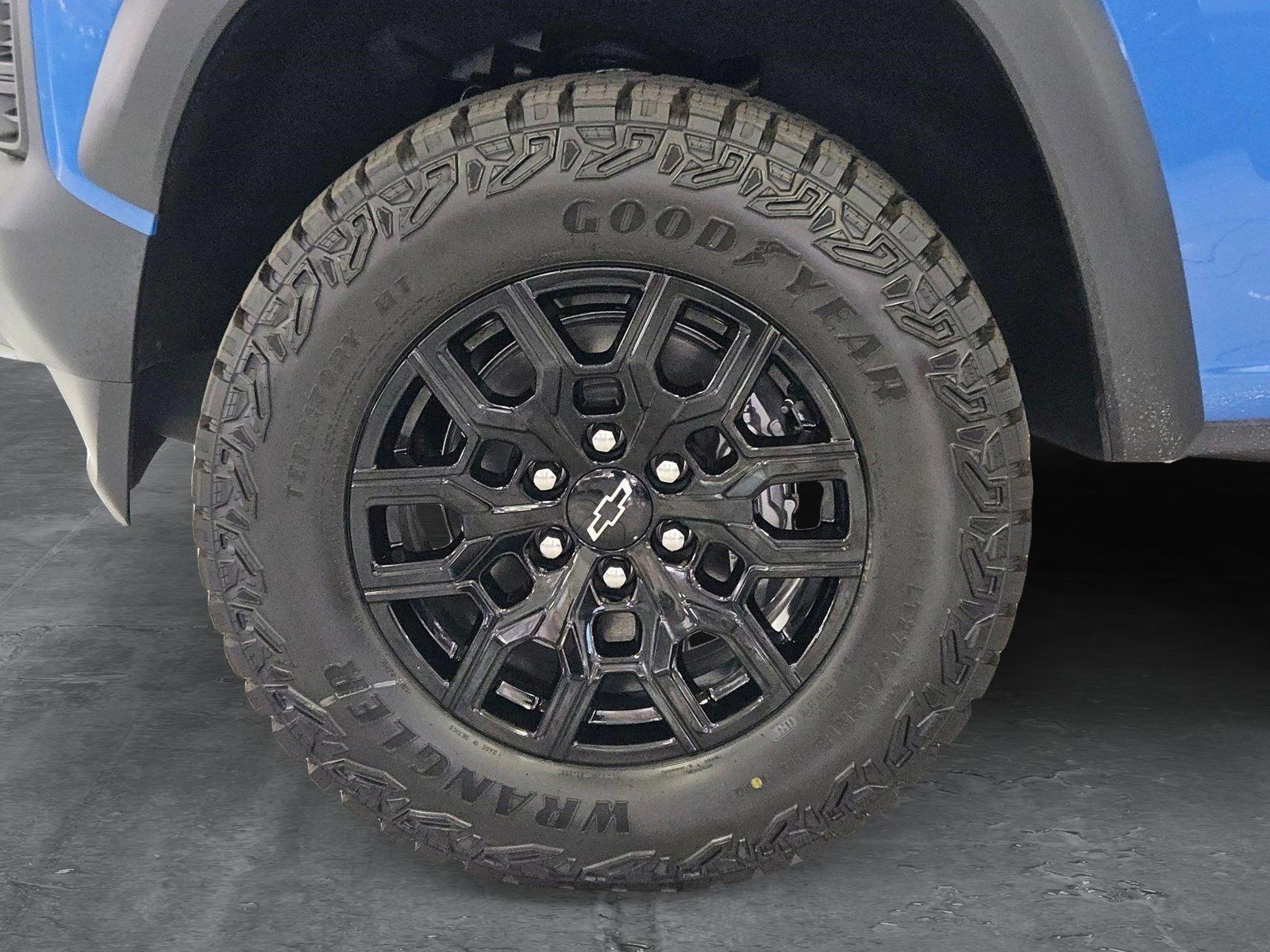 2025 Chevrolet Colorado Vehicle Photo in MESA, AZ 85206-4395