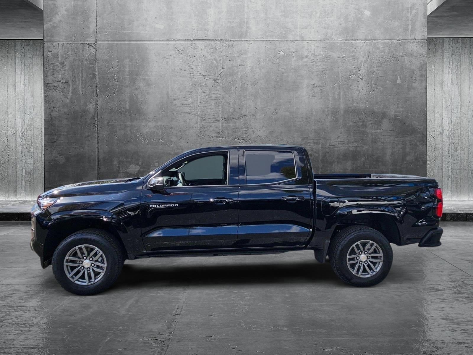 2025 Chevrolet Colorado Vehicle Photo in GREENACRES, FL 33463-3207