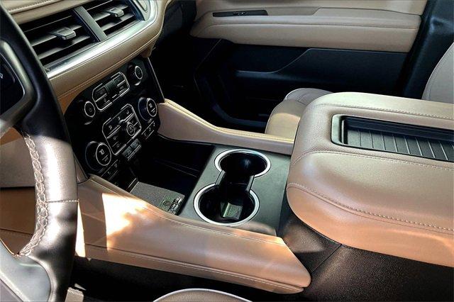 2023 Chevrolet Suburban Vehicle Photo in TOPEKA, KS 66609-0000