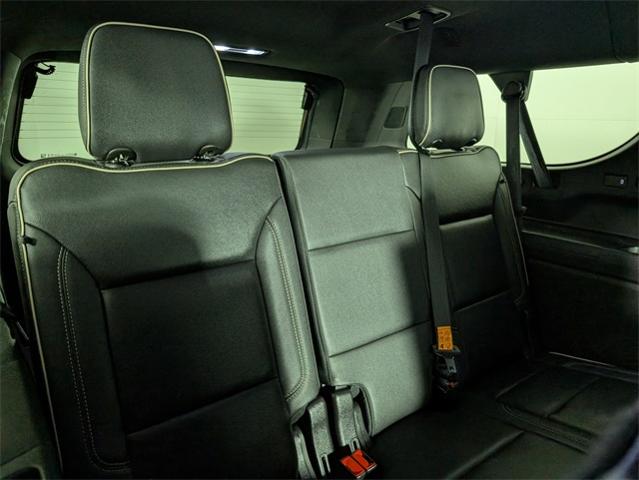 2023 GMC Yukon XL Vehicle Photo in ENGLEWOOD, CO 80113-6708
