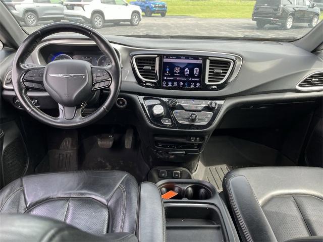 2020 Chrysler Pacifica Vehicle Photo in TULLY, NY 13159-3159