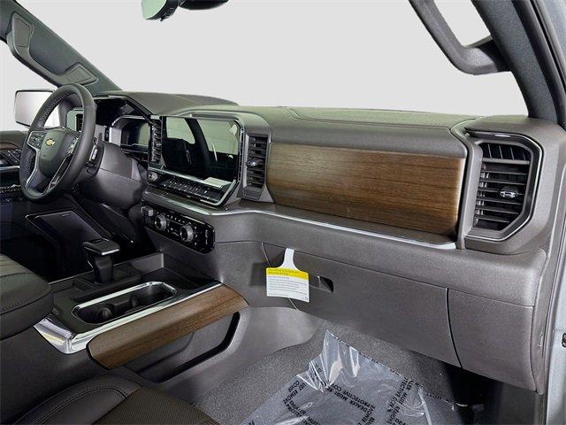 2025 Chevrolet Silverado 1500 Vehicle Photo in PUYALLUP, WA 98371-4149