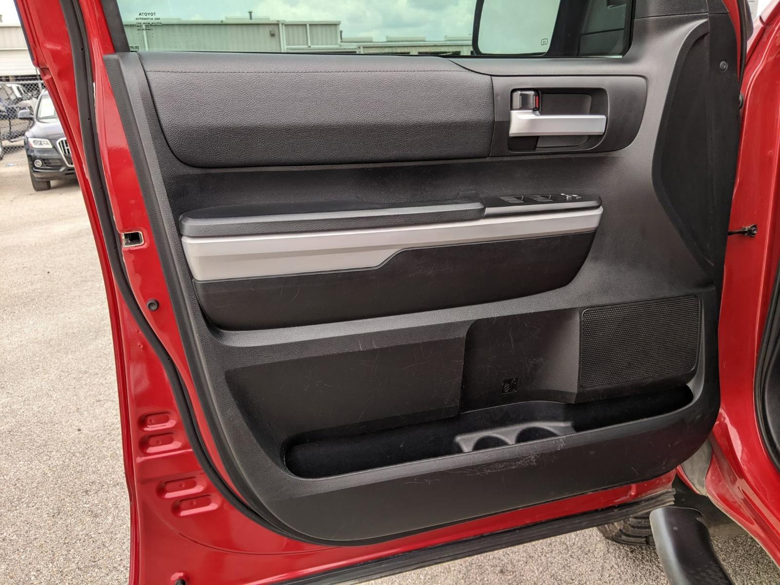 2019 Toyota Tundra 4WD Vehicle Photo in Seguin, TX 78155