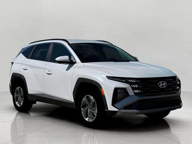 2025 Hyundai TUCSON Hybrid Vehicle Photo in Green Bay, WI 54304