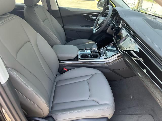 2025 Audi Q7 Vehicle Photo in HOUSTON, TX 77090