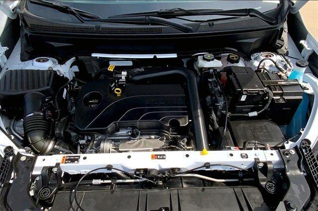 2024 GMC Terrain Vehicle Photo in TOPEKA, KS 66609-0000
