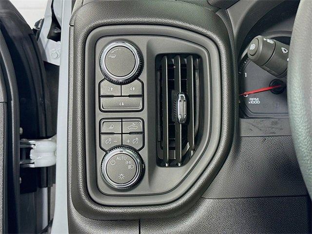 2025 GMC Sierra 2500 HD Vehicle Photo in PUYALLUP, WA 98371-4149