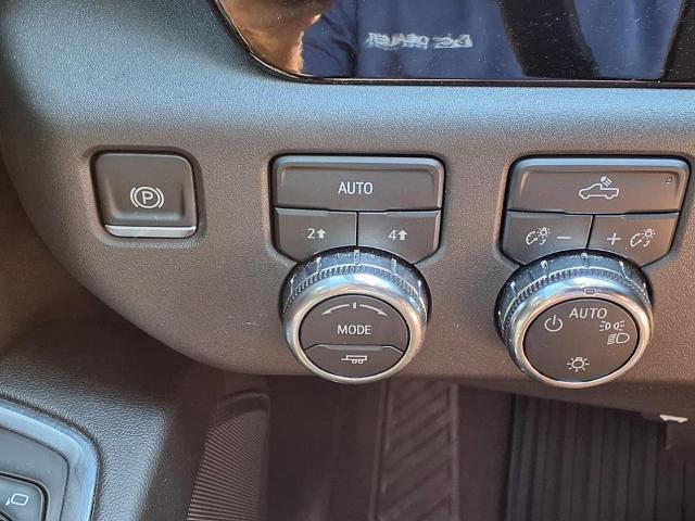 2024 GMC Sierra 1500 Vehicle Photo in EMPORIA, VA 23847-1235