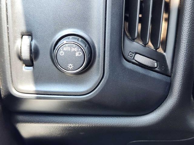 2018 Chevrolet Silverado 1500 Vehicle Photo in DENTON, TX 76210-9321