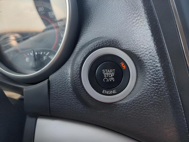 2016 Dodge Journey Vehicle Photo in Green Bay, WI 54304