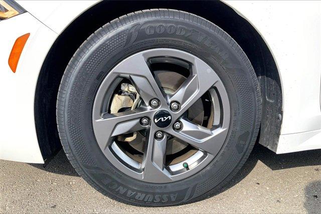 2022 Kia K5 Vehicle Photo in KANSAS CITY, MO 64114-4502