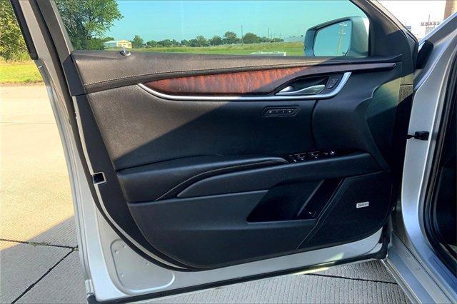 2019 Cadillac XTS Vehicle Photo in TOPEKA, KS 66609-0000