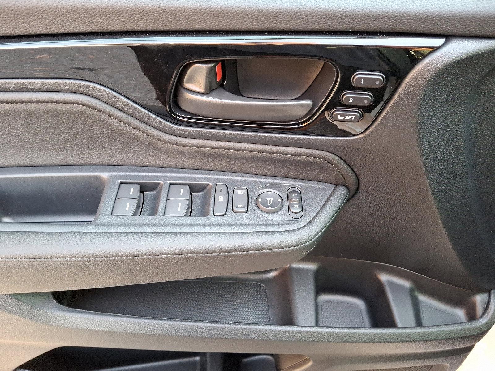 2025 Honda Odyssey Vehicle Photo in Harrisburg, PA 17111