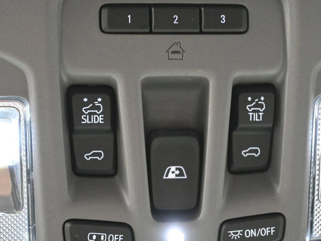 2022 GMC Sierra 2500 HD Vehicle Photo in Cedar Rapids, IA 52402