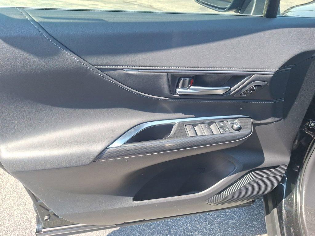 2021 Toyota Venza Vehicle Photo in Cedar Rapids, IA 52402