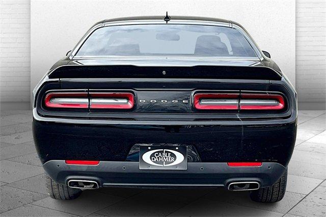 2017 Dodge Challenger Vehicle Photo in INDEPENDENCE, MO 64055-1314