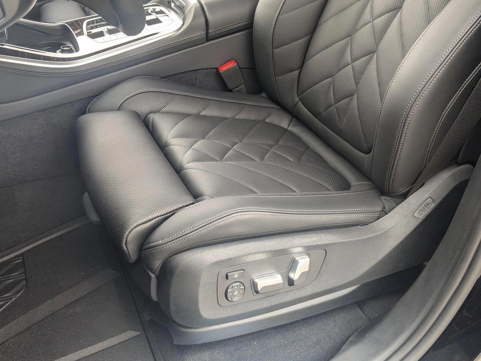 2025 BMW X5 xDrive50e Vehicle Photo in Towson, MD 21204