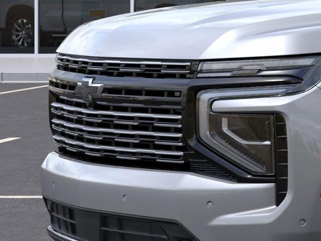 2025 Chevrolet Suburban Vehicle Photo in GILBERT, AZ 85297-0446
