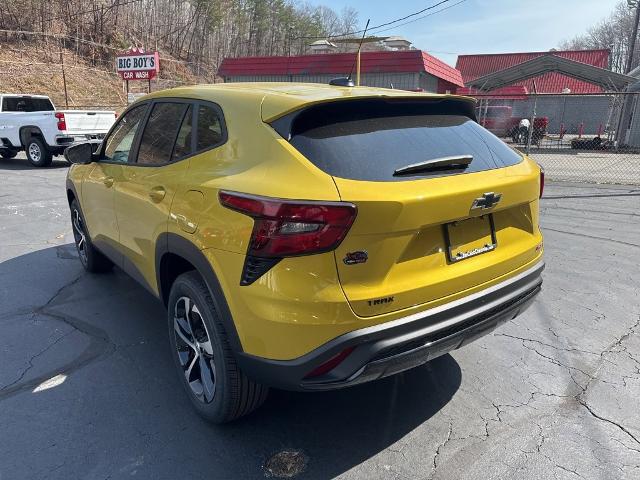 2025 Chevrolet Trax Vehicle Photo in MARION, NC 28752-6372