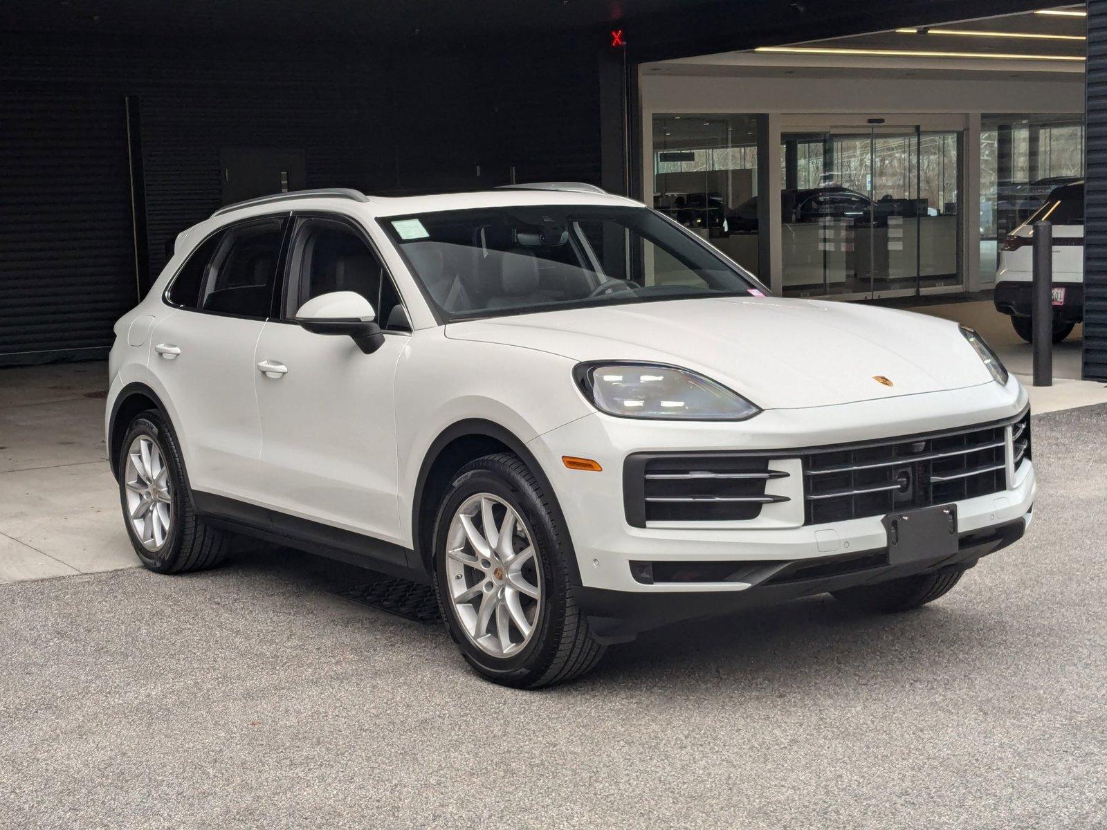 2024 Porsche Cayenne Vehicle Photo in Towson, MD 21204