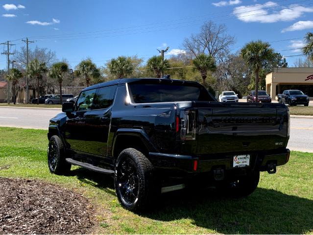 2025 GMC HUMMER EV Pickup Vehicle Photo in BEAUFORT, SC 29906-4218