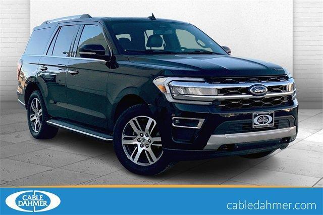 2022 Ford Expedition Vehicle Photo in TOPEKA, KS 66609-0000