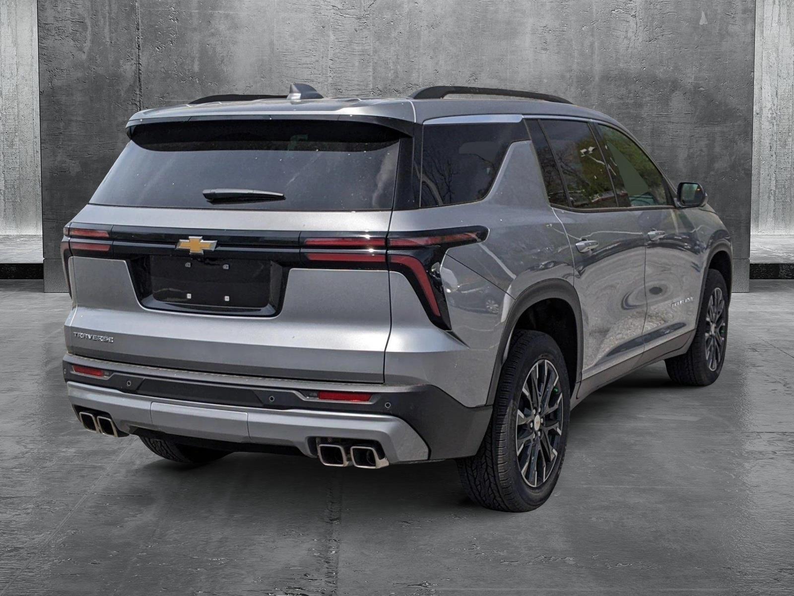 2025 Chevrolet Traverse Vehicle Photo in TIMONIUM, MD 21093-2300