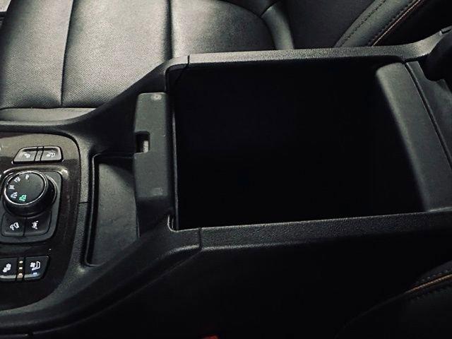 2022 GMC Acadia Vehicle Photo in MEDINA, OH 44256-9631