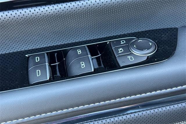 2025 GMC Sierra EV Vehicle Photo in ELK GROVE, CA 95757-8703