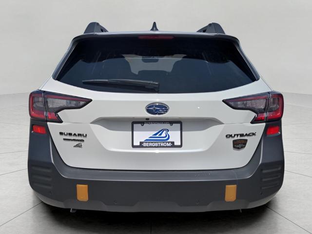 2025 Subaru Outback Vehicle Photo in Green Bay, WI 54304
