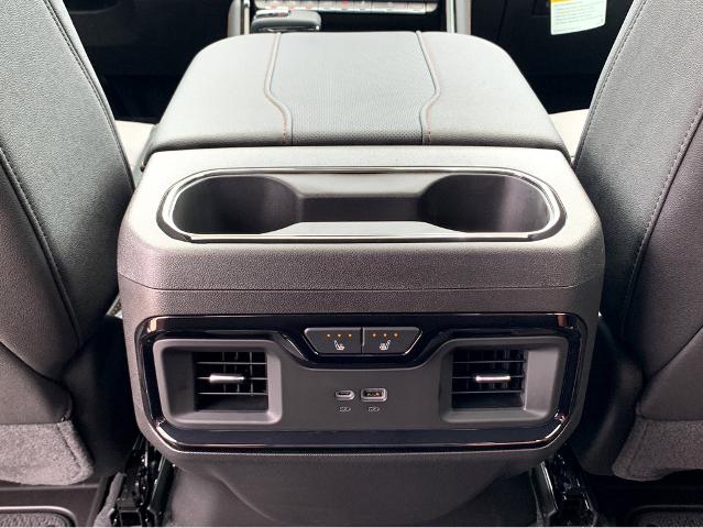 2025 GMC Sierra 1500 Vehicle Photo in BEAUFORT, SC 29906-4218