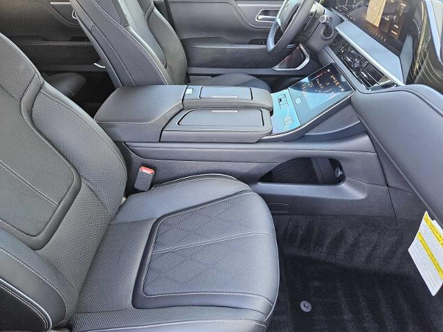 2025 INFINITI QX80 Vehicle Photo in Fort Worth, TX 76132
