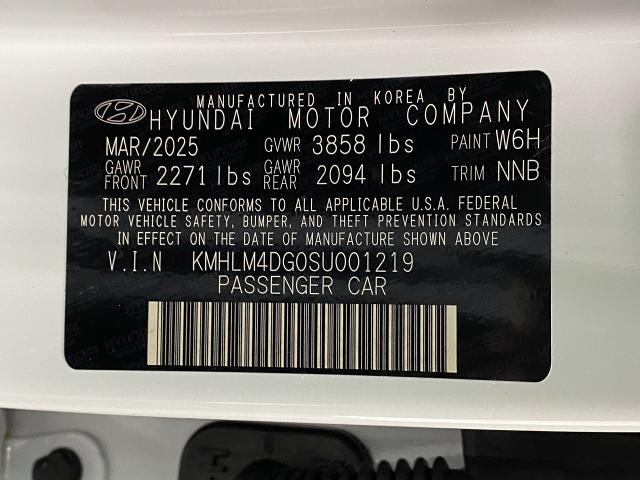 2025 Hyundai ELANTRA Vehicle Photo in Appleton, WI 54913