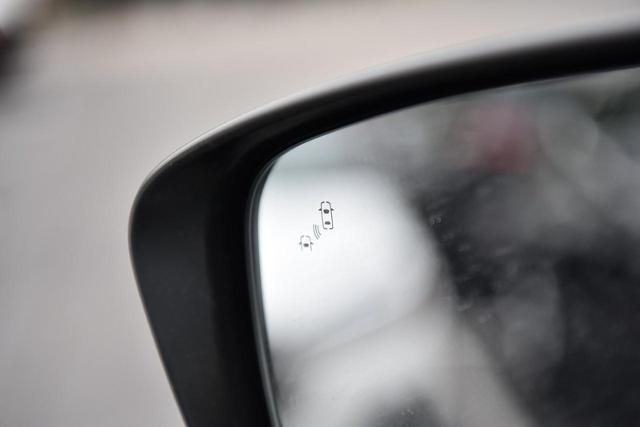 2025 Nissan Frontier Vehicle Photo in Ballwin, MO 63011