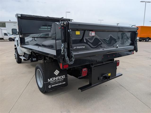 2024 Chevrolet Silverado Chassis Cab Vehicle Photo in ENGLEWOOD, CO 80113-6708
