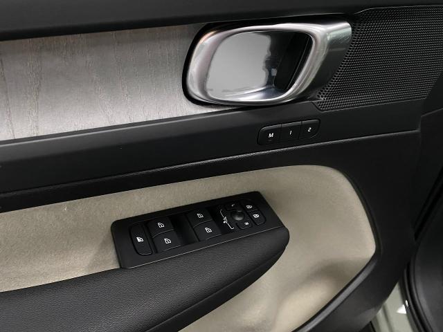 2025 Volvo XC40 Vehicle Photo in Appleton, WI 54913