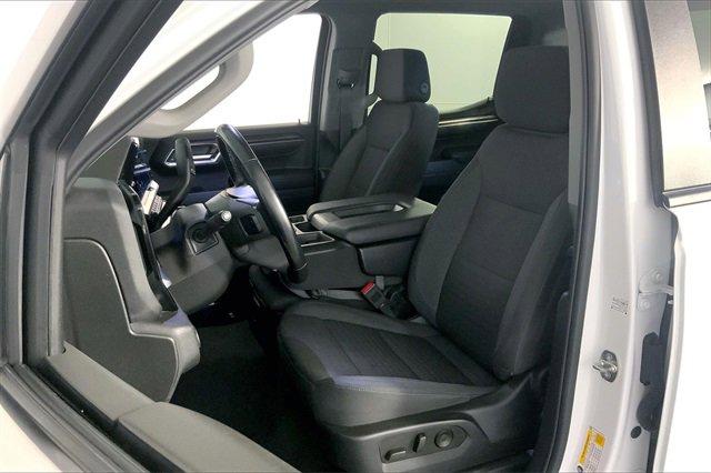 2023 Chevrolet Silverado 1500 Vehicle Photo in KANSAS CITY, MO 64114-4502
