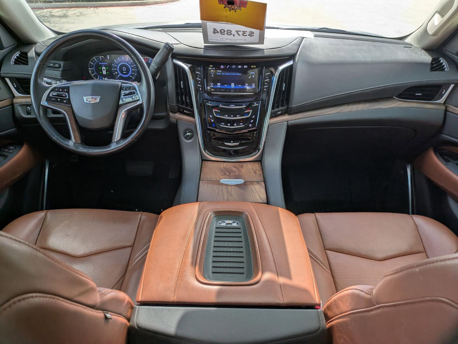 2020 Cadillac Escalade Vehicle Photo in SELMA, TX 78154-1460