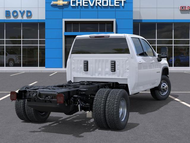 2025 Chevrolet Silverado 3500 HD Chassis Cab Vehicle Photo in EMPORIA, VA 23847-1235