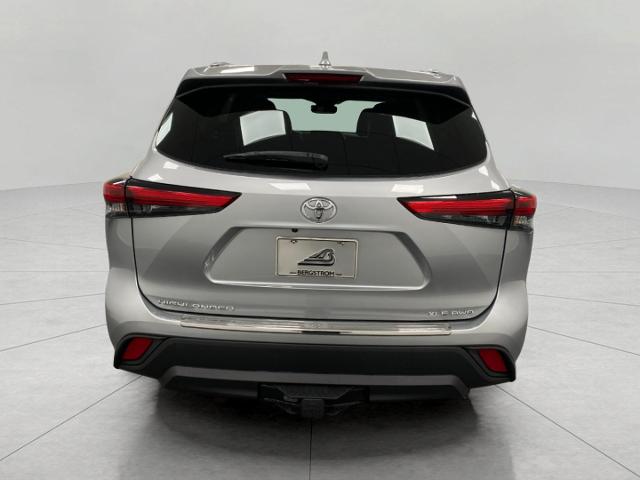 2022 Toyota Highlander Vehicle Photo in Appleton, WI 54913