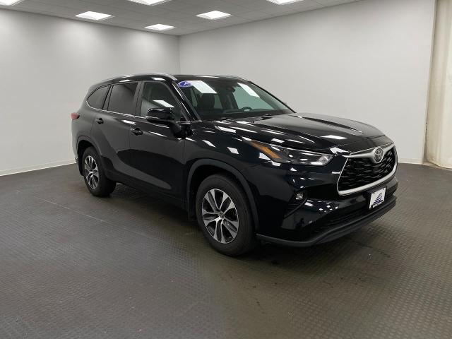 2023 Toyota Highlander Vehicle Photo in Appleton, WI 54913