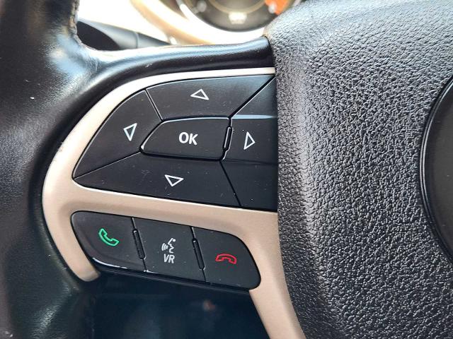 2015 Jeep Cherokee Vehicle Photo in DENTON, TX 76210-9321
