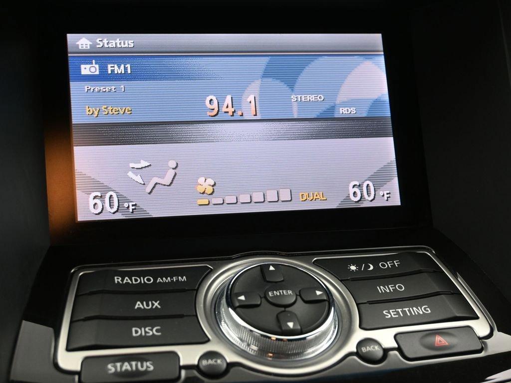 2017 INFINITI QX70 Vehicle Photo in Marion, IA 52302