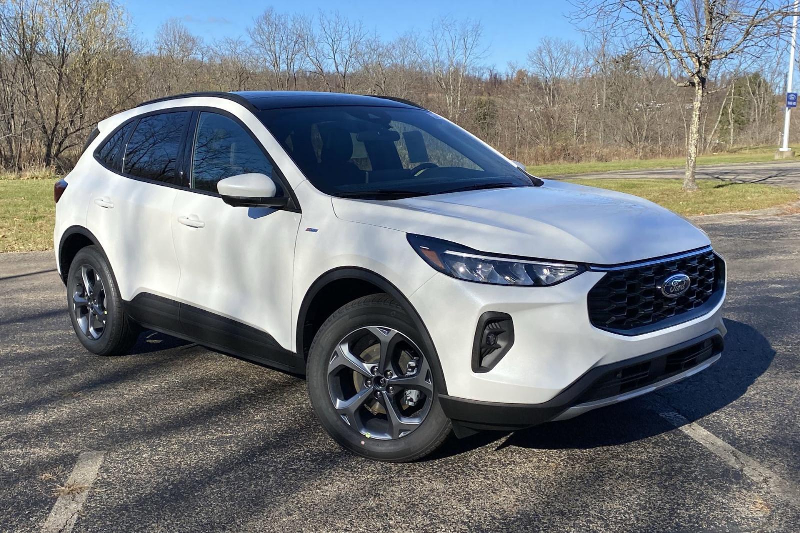 2025 Ford Escape Vehicle Photo in Belle Vernon, PA 15012