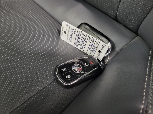 2022 Buick Enclave Vehicle Photo in APPLETON, WI 54914-4656