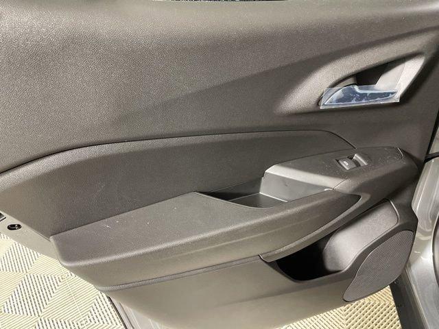 2025 Chevrolet Trax Vehicle Photo in PHOENIX, AZ 85014-3381