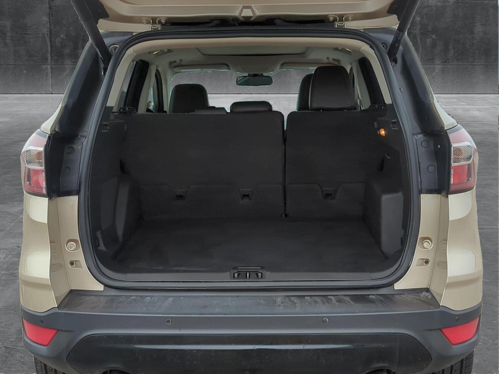 2017 Ford Escape Vehicle Photo in Memphis, TN 38128