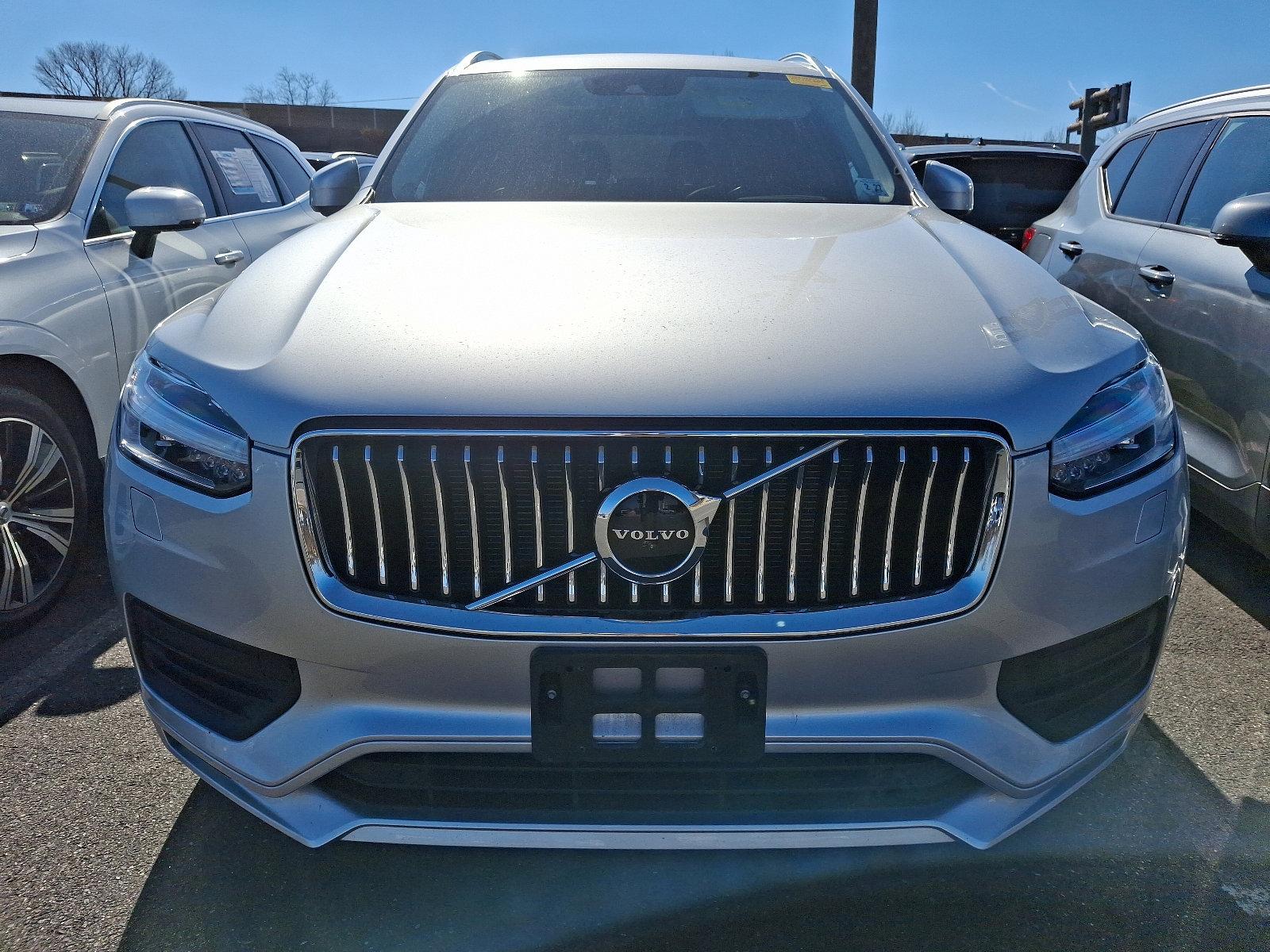 2022 Volvo XC90 Vehicle Photo in Trevose, PA 19053